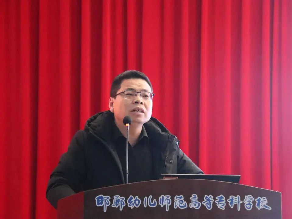 问题不足与改进方向等方面内容实施了述