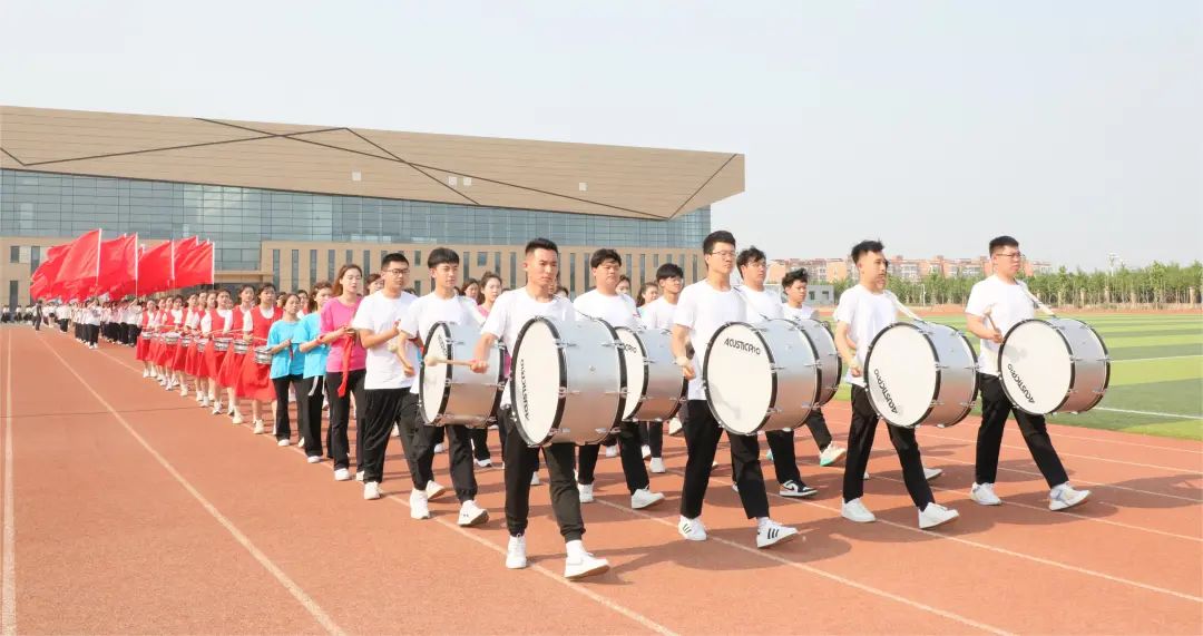 校米兰MiLan最新版下载副书记